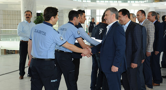Başkan Akyürek, Belediye Personeliyle Bayramlaştı