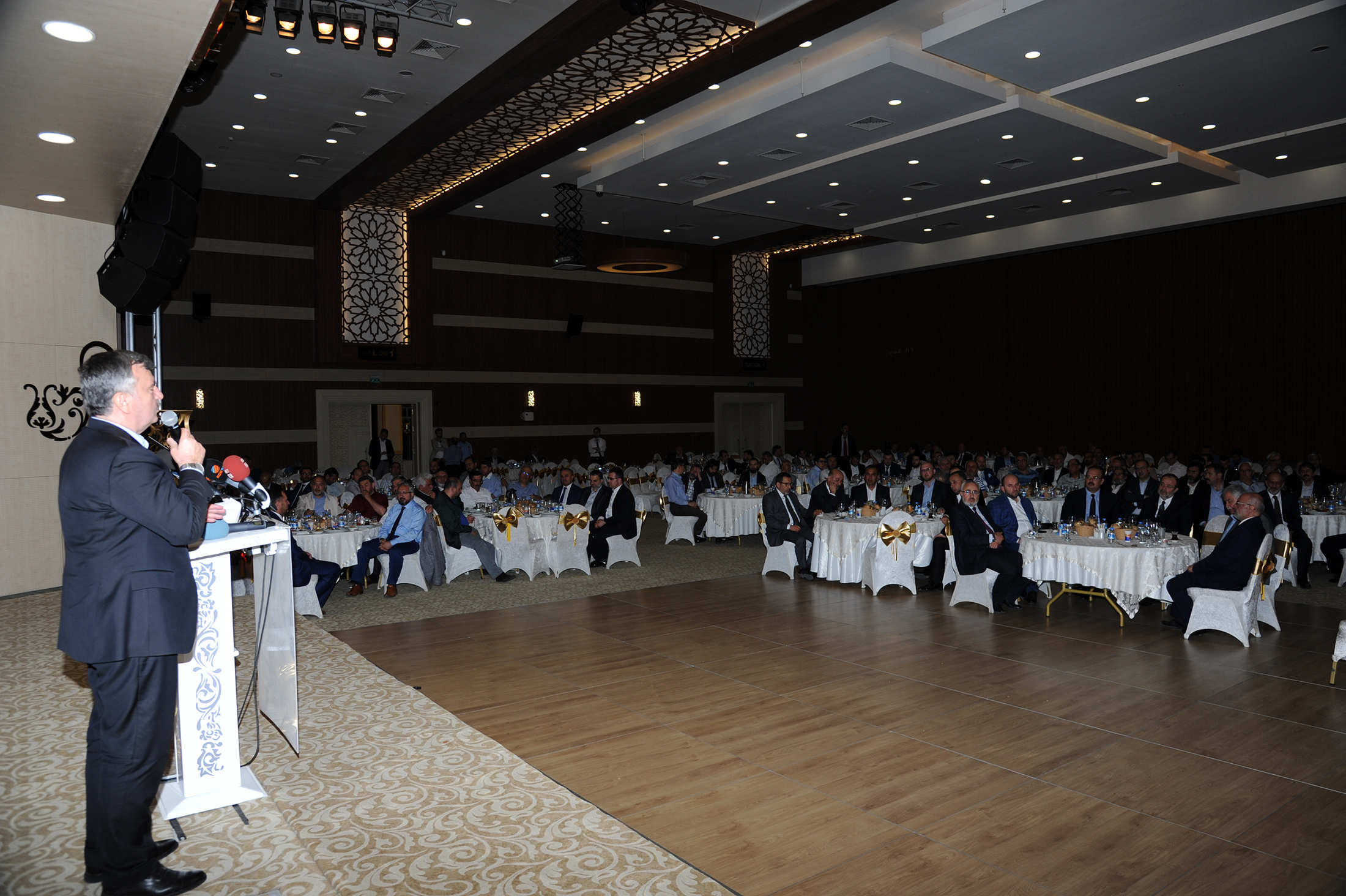 Konya Dünyanın Her Yerinde Hayırları Olan Bir Şehir