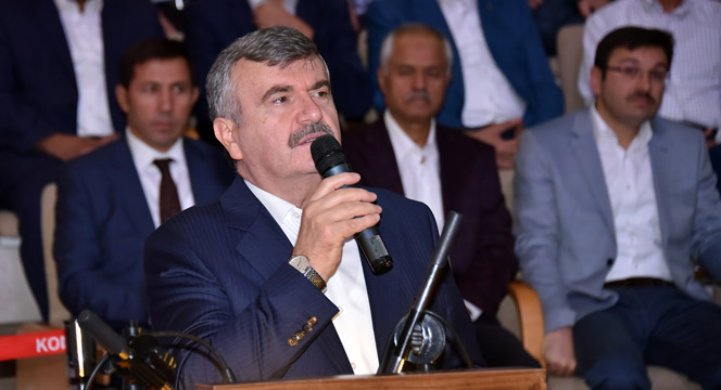 Başkan Akyürek Belediye Çalışanlarıyla Bayramlaştı