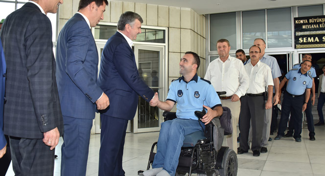 Başkan Akyürek Belediye Çalışanlarıyla Bayramlaştı
