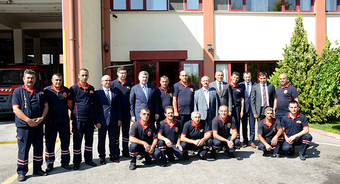 Bayramda Nöbet Tutan Belediye Çalışanlarına Ziyaret