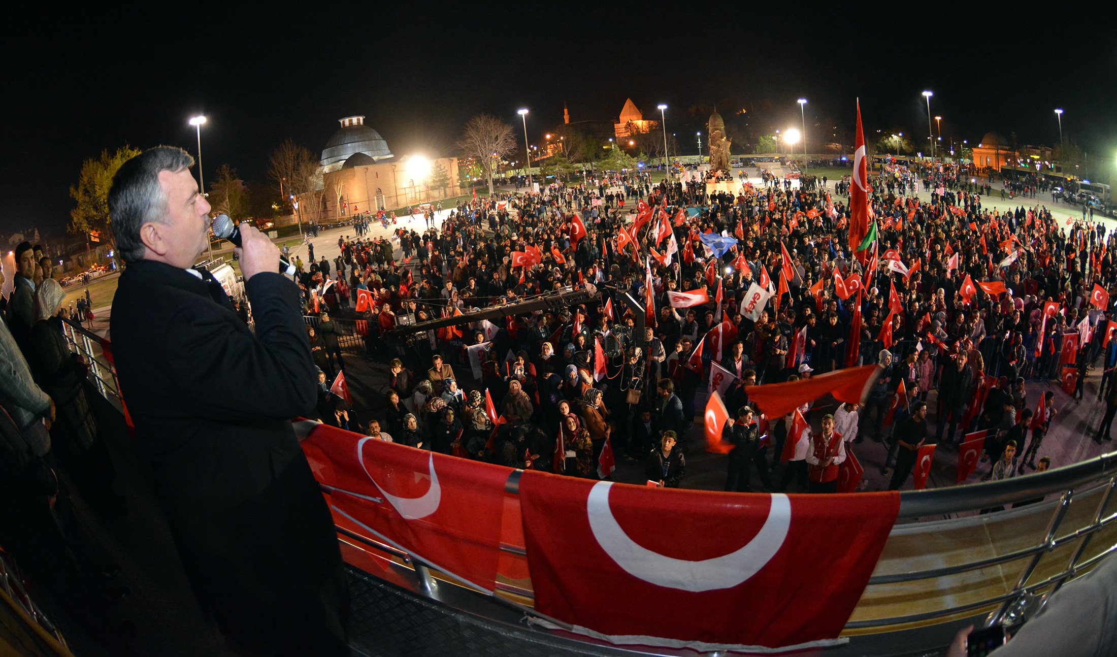 Büyük Türkiye Yolculuğunda El Ele Omuz Omuza Çalışacağız