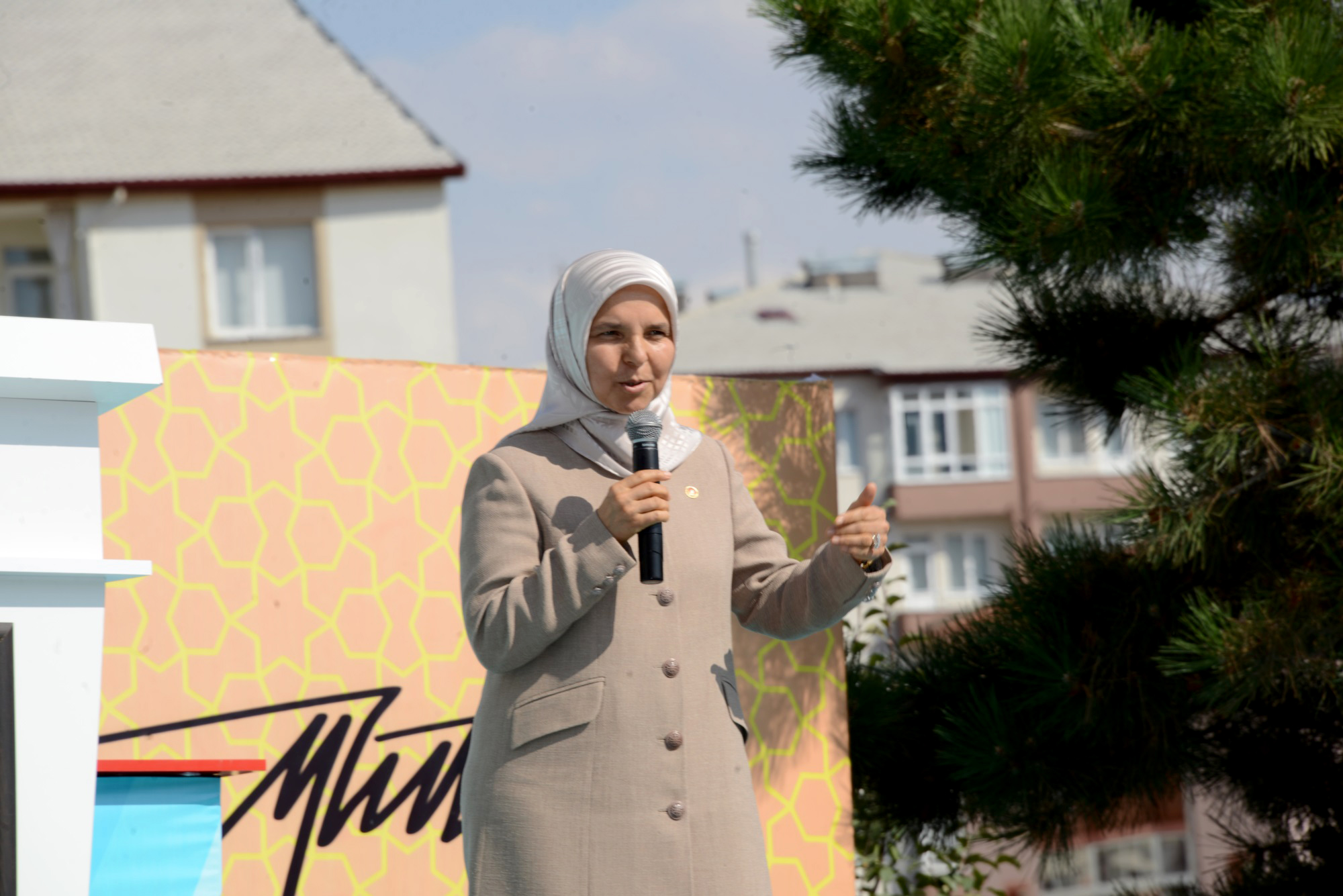 Seydişehir Eski Garaj Ticaret ve Konut Merkezi'nin Temeli Atıldı