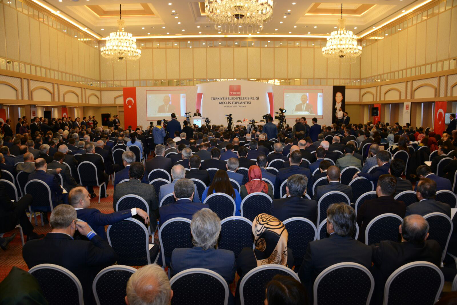 Başkan Akyürek Türkiye Belediyeler Birliği Başkanlığına Seçildi