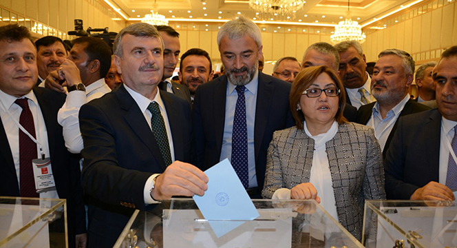 Başkan Akyürek Türkiye Belediyeler Birliği Başkanlığına Seçildi