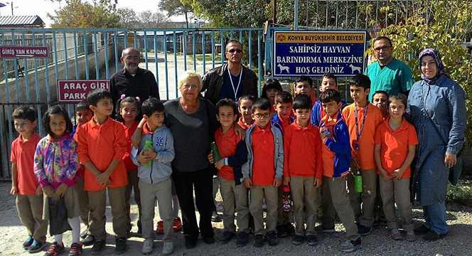 Sahipsiz Hayvanlar İçin Merhamet Yuvası