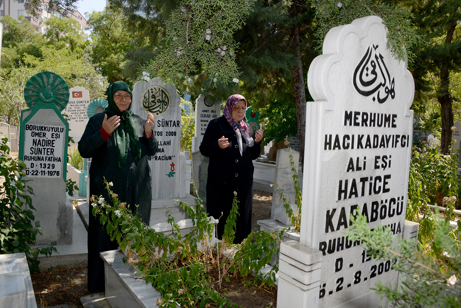 31 İlçedeki Mezarlıklar Bayrama Hazır Hale Getirildi