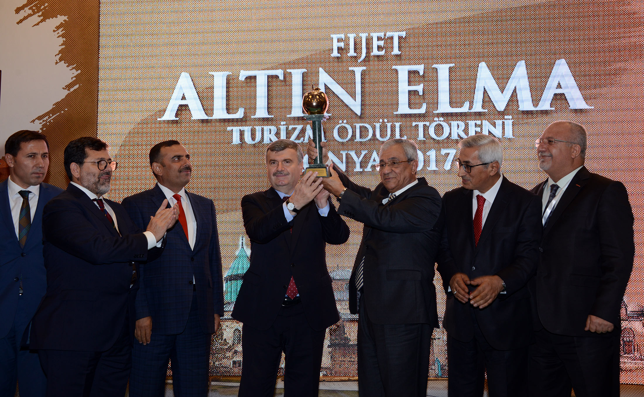 Turizmin Oscar'ı 'Fijet Altın Elma' Ödülü Konya'nın