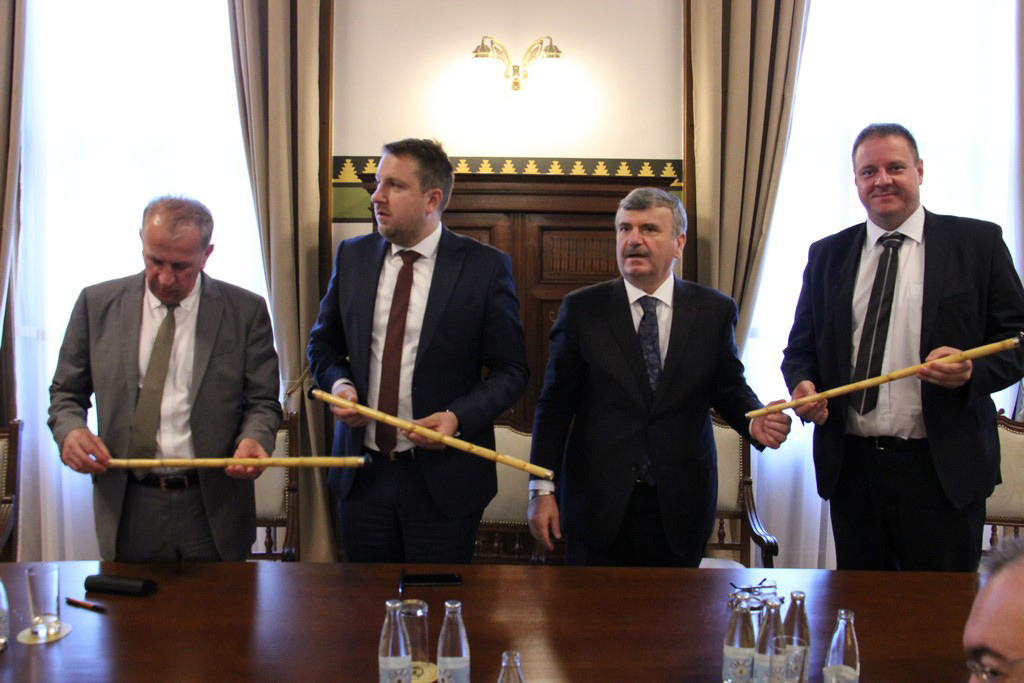 Konya'dan Kardeş Şehir Saraybosna'ya 20 Tramvay