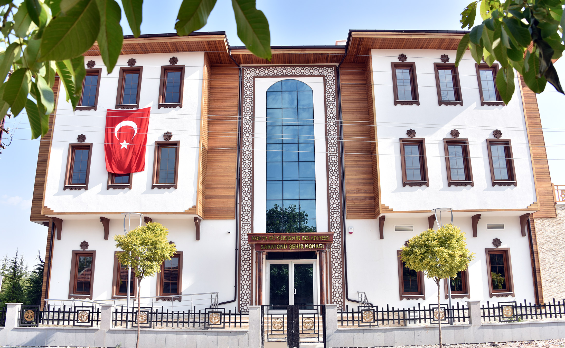 Güneysınır ve Sarayönü Şehir Konakları Hizmete Giriyor