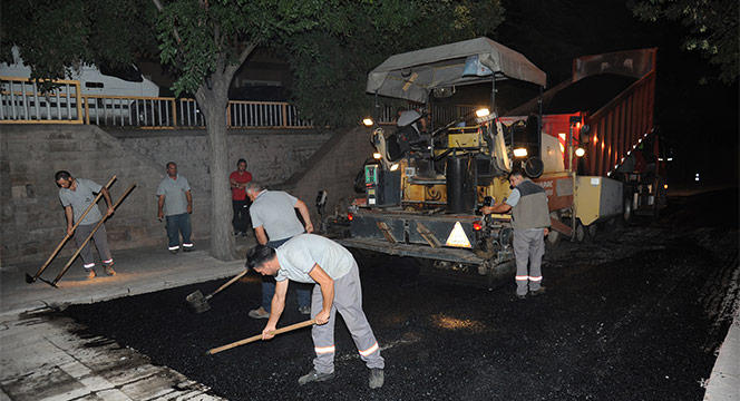 Ana Arterler ve Çevre Yollarında Asfalt Yenileniyor 