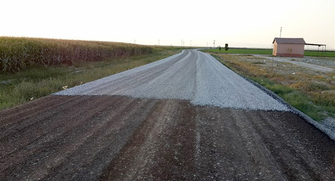 Bozkır İlçesi'nde Mahalle Yolu Standardı Yükseldi