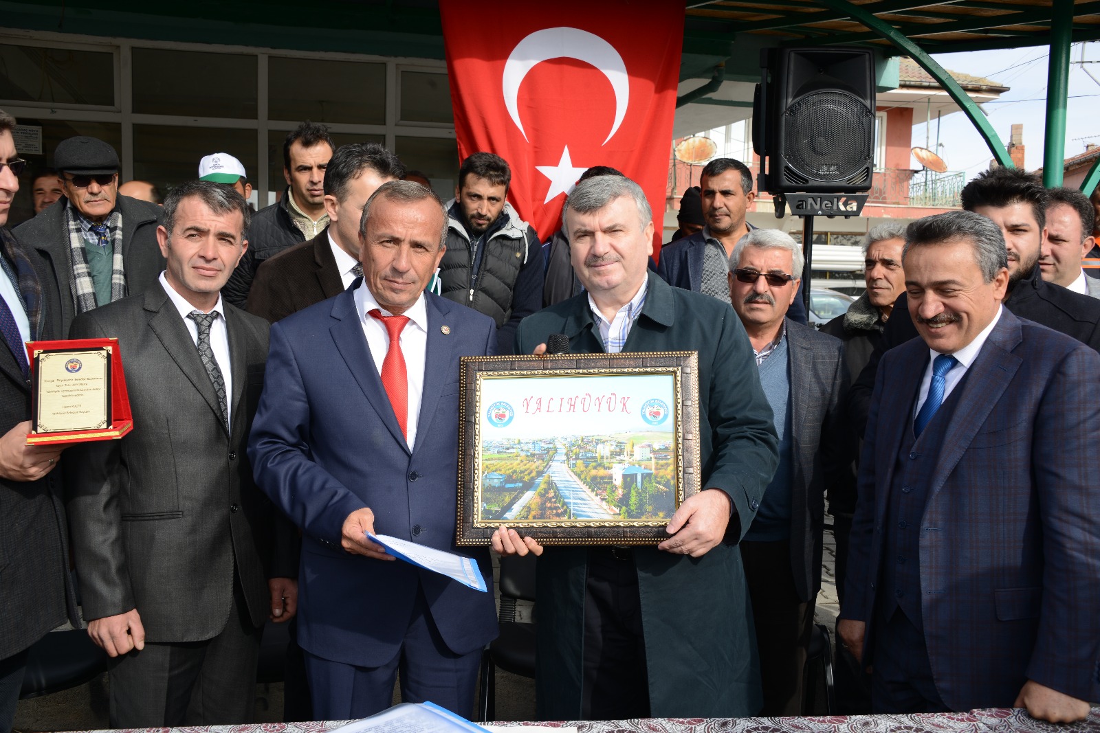İlçelerimizde Yol Hariç Altyapıya 3 Yılda 1 Milyar Liralık Yatırım Yaptık