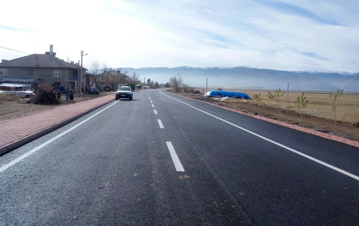İlçelerimizde Yol Hariç Altyapıya 3 Yılda 1 Milyar Liralık Yatırım Yaptık