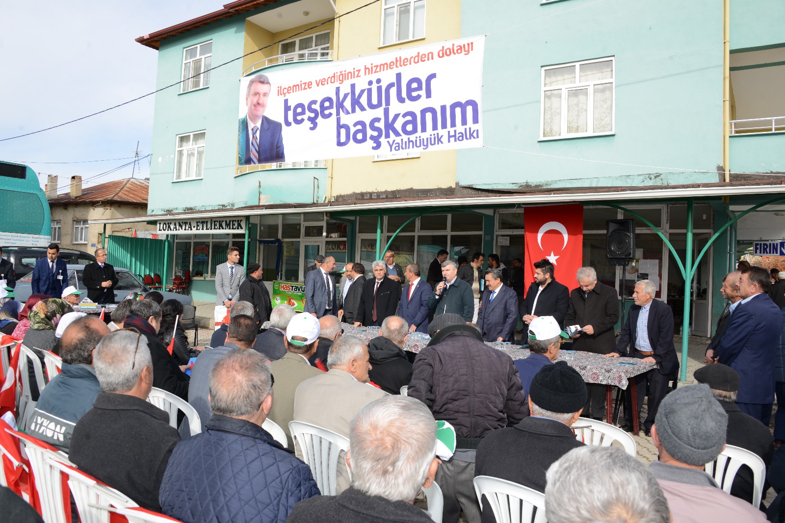 İlçelerimizde Yol Hariç Altyapıya 3 Yılda 1 Milyar Liralık Yatırım Yaptık