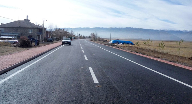 İlçelerimizde Yol Hariç Altyapıya 3 Yılda 1 Milyar Liralık Yatırım Yaptık