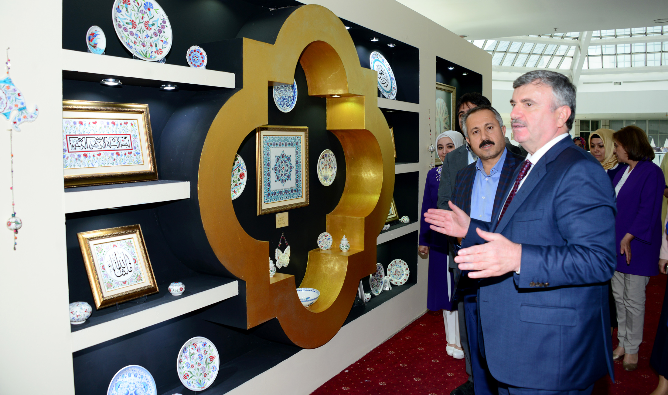 'Altın Dokunuşlar' Muhteşem Bir Sergi İle Kapılarını Açıyor