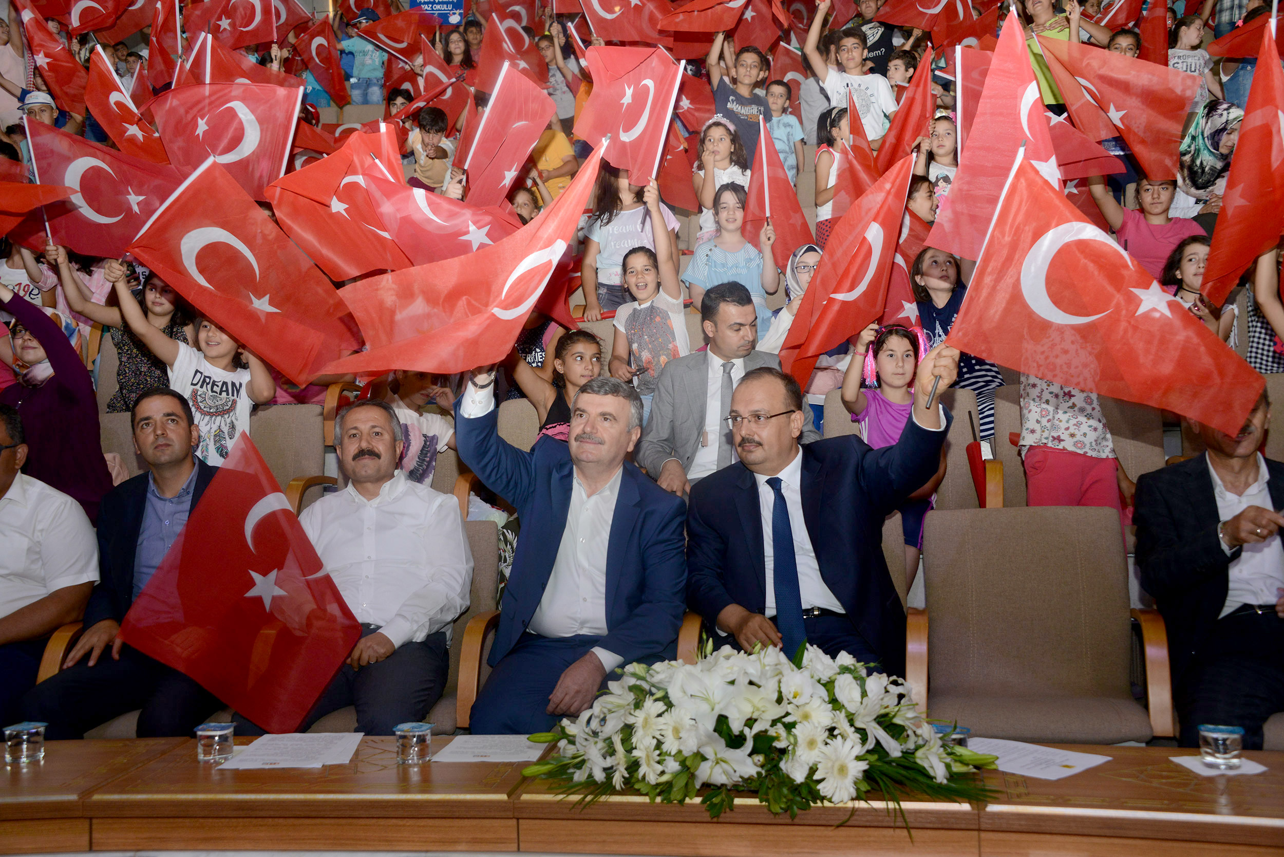 Geleceğin Teminatı Gençler Ödüllendirildi