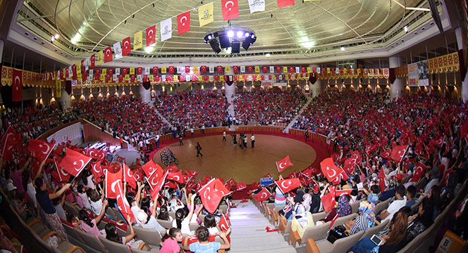 Geleceğin Teminatı Gençler Ödüllendirildi