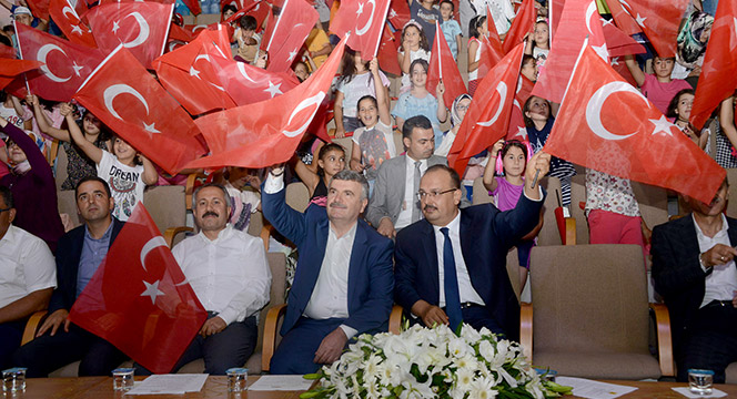 Geleceğin Teminatı Gençler Ödüllendirildi