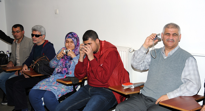 Görme Engelliler İçin Fotoğrafçılık Kursu Açıldı