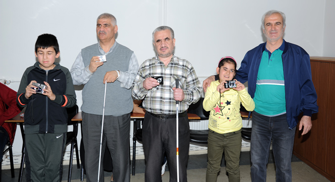 Görme Engelliler İçin Fotoğrafçılık Kursu Açıldı