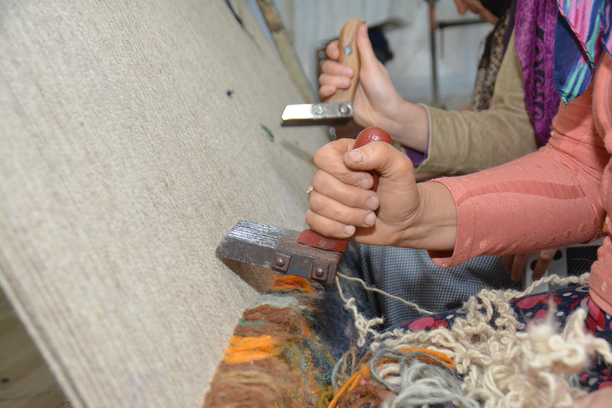 KOMEK Halı ve Kilim Atölyesi Gelir Kapısı Oldu