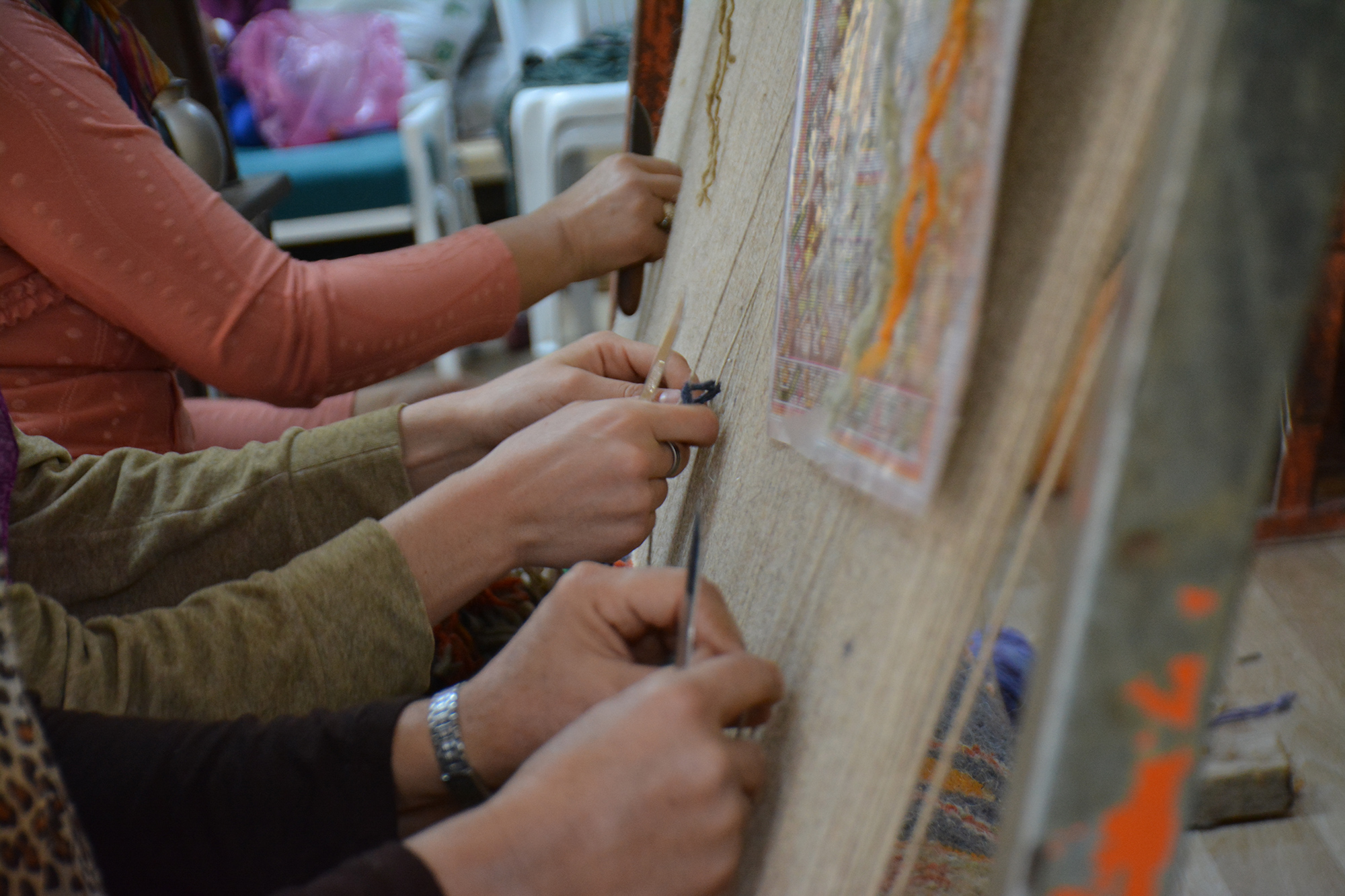 KOMEK Halı ve Kilim Atölyesi Gelir Kapısı Oldu