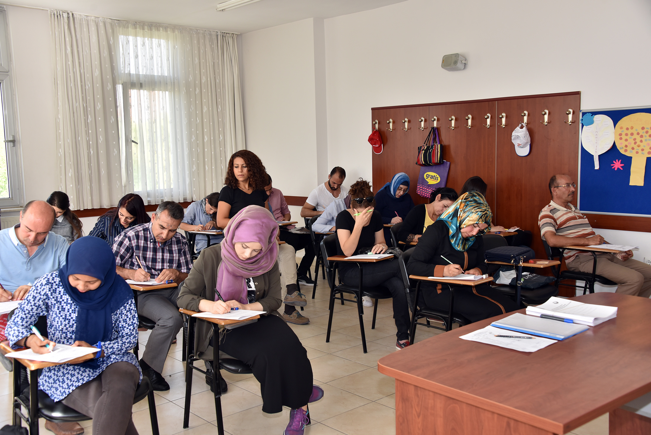 Öğretmen Adayları KOMEK ve ASEM'de Yeni Açılan Merkezler İçin Ter Döktü