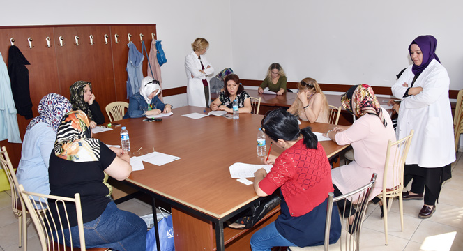 Öğretmen Adayları KOMEK ve ASEM'de Yeni Açılan Merkezler İçin Ter Döktü