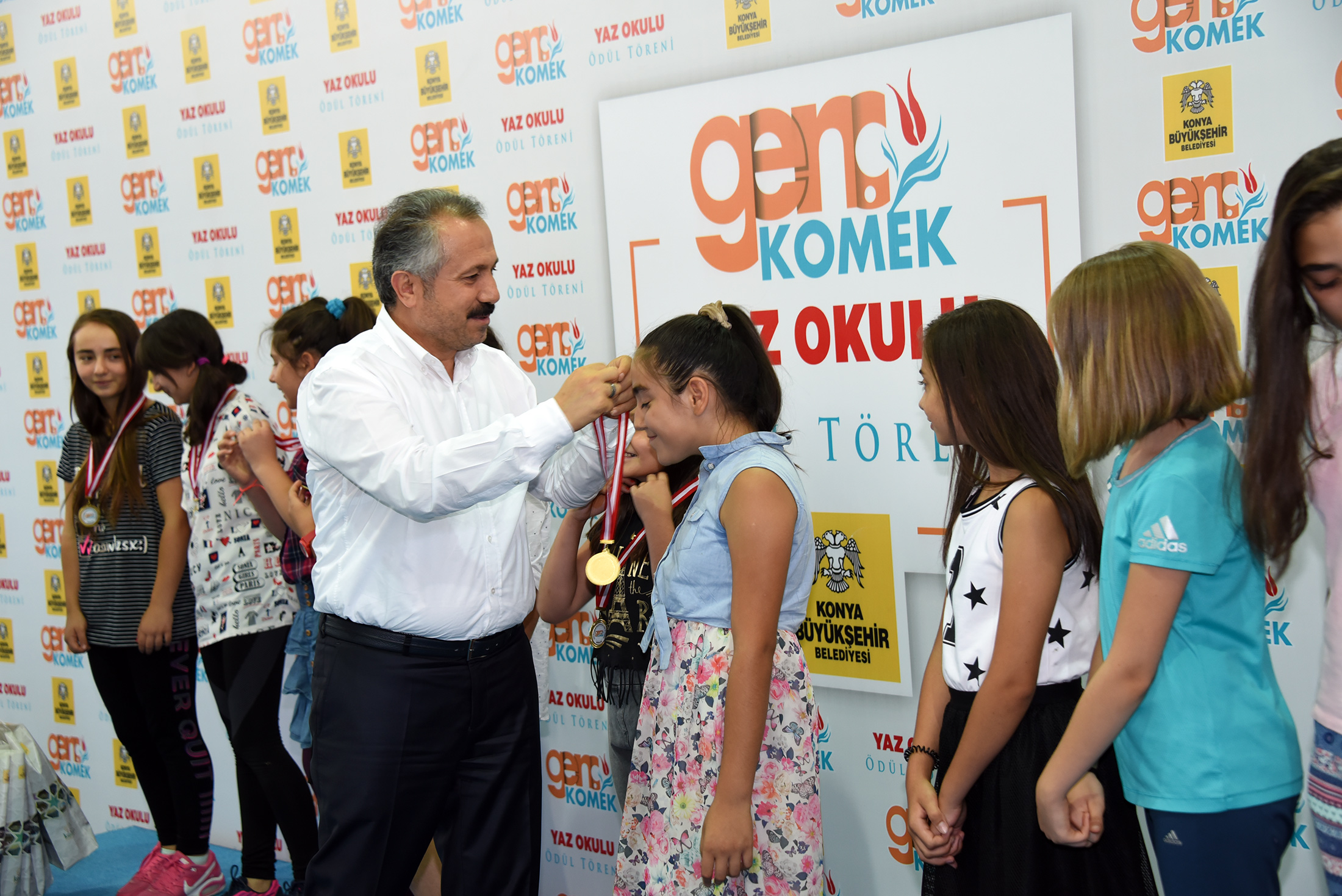 Genç KOMEK Turnuva Ödülleri Sahiplerini Buldu