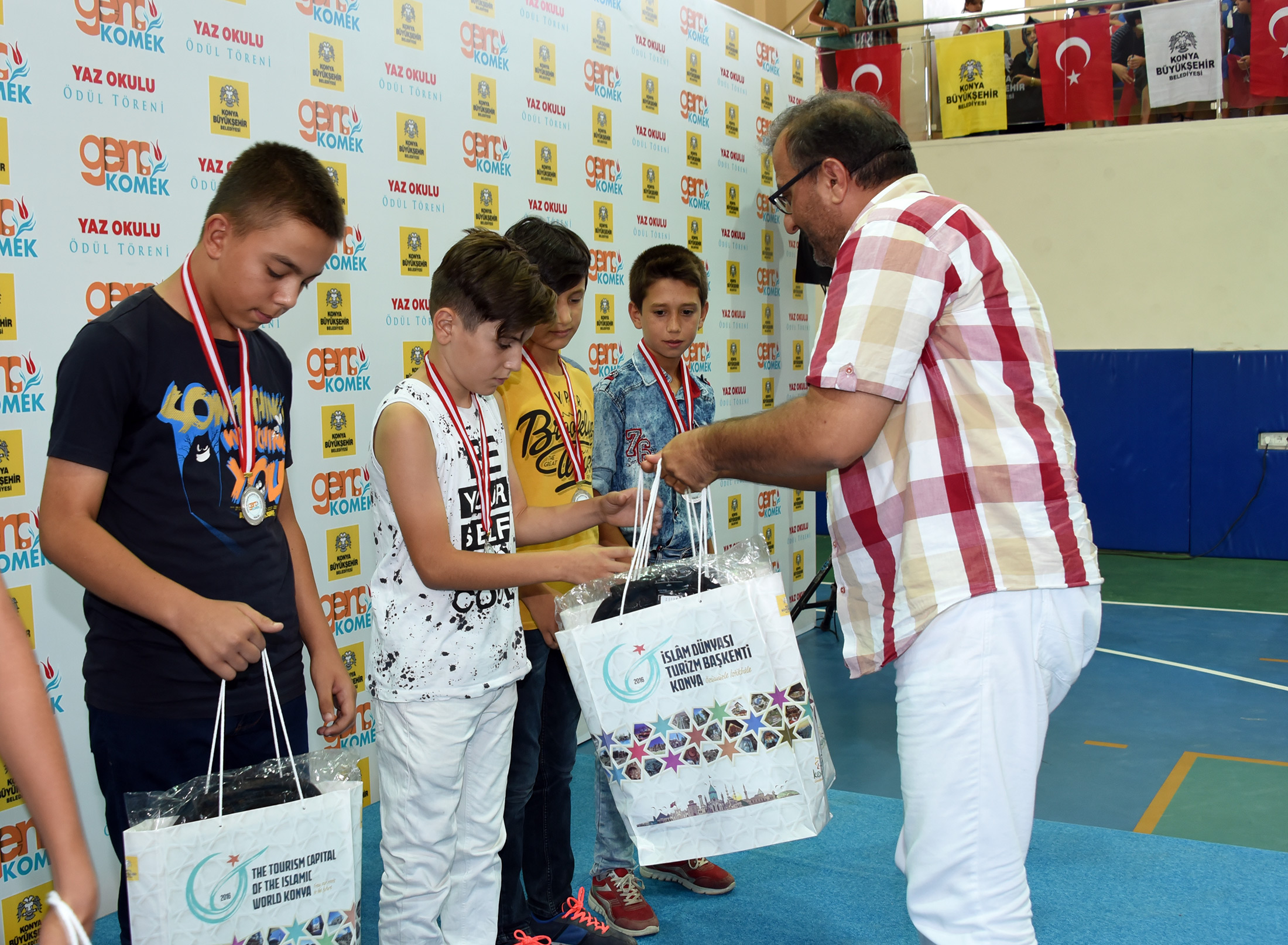 Genç KOMEK Turnuva Ödülleri Sahiplerini Buldu