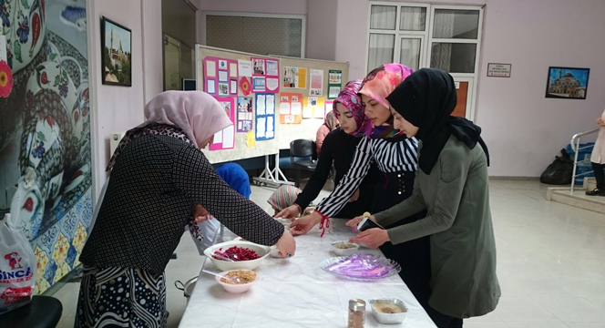 KOMEK ve ASEM'de Aşure Geleneği Yaşatıldı