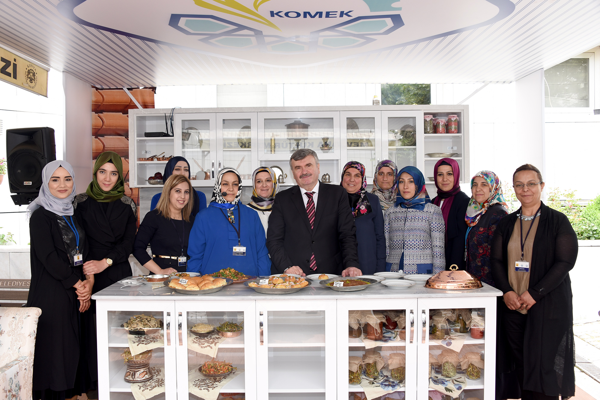 Başkan Akyürek KOMEK Mutfağı'na Konuk Oldu