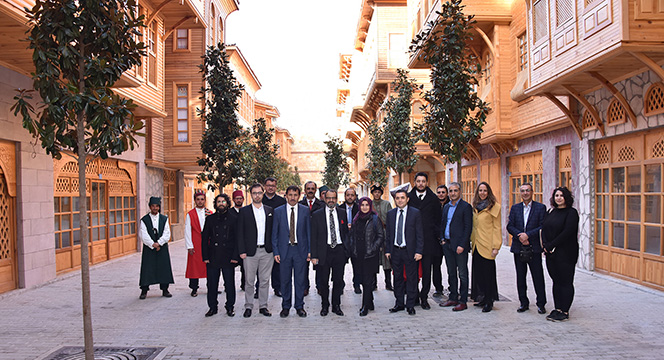 Konya Yeni Yüzyılda Dünyaya Söyleyecek Sözü Olan Bir Şehir