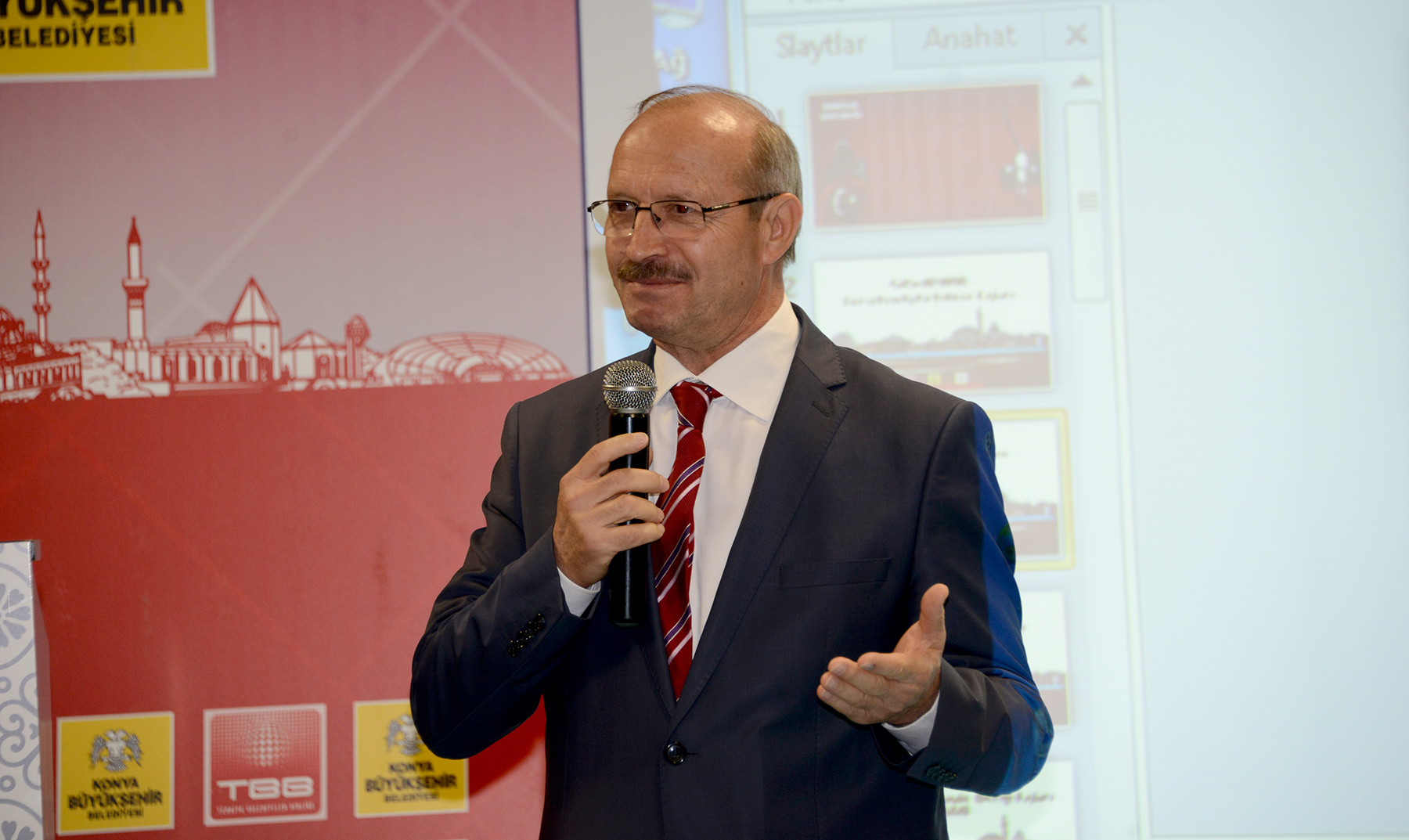 Türkiye'deki İtfaiye Yöneticileri Konya'da Buluştu