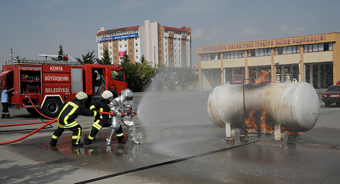 Konya İtfaiyesi 2016'da 7 Bin 82 Yangına Müdahale Etti