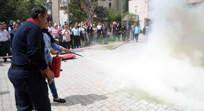 Büyükşehir'de Yangın Tatbikatı