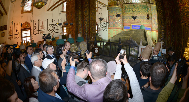 Hazreti Mevlana ve Ailesi 789. Kez Karşılandı