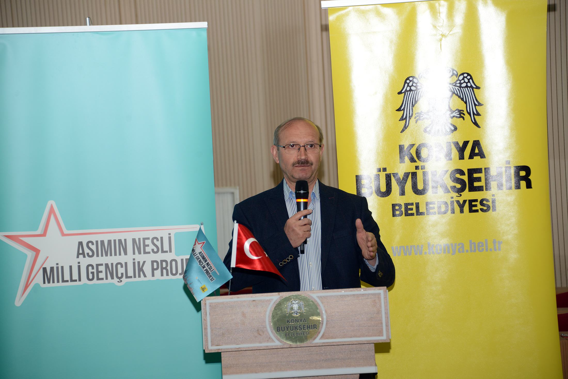 Medeniyetler İdealist İnsanların Omuzlarında Yükselir