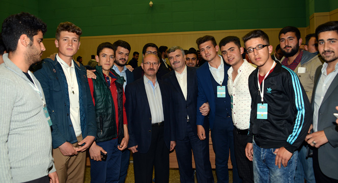 Medeniyetler İdealist İnsanların Omuzlarında Yükselir