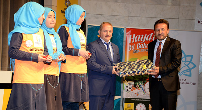 Haydi Bil Bakalım Yarışması'nın Kazananları Ödüllendirildi