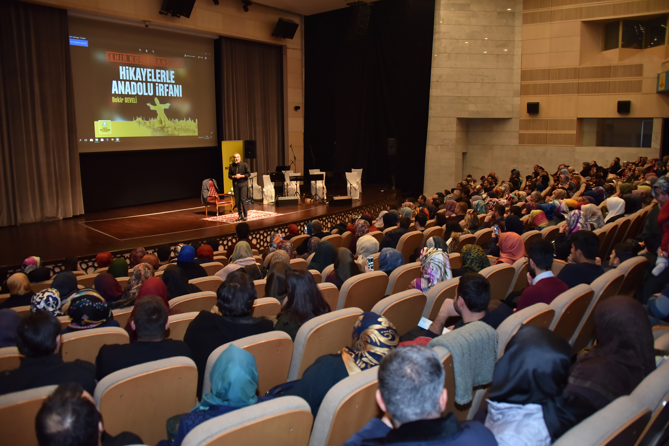 Şehir Konferanslarında 'Hikayelerle Anadolu İrfanı' Anlatıldı