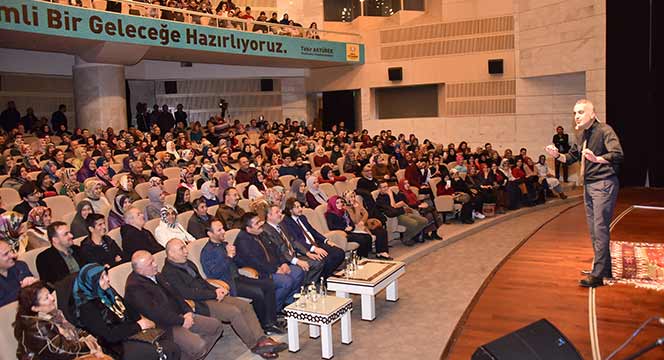 Şehir Konferanslarında 'Hikayelerle Anadolu İrfanı' Anlatıldı