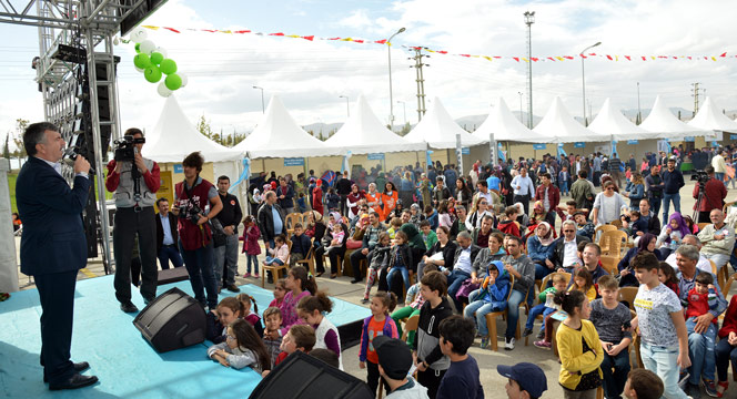 Konya Bilim Festivaline 100 Bin Ziyaretçi