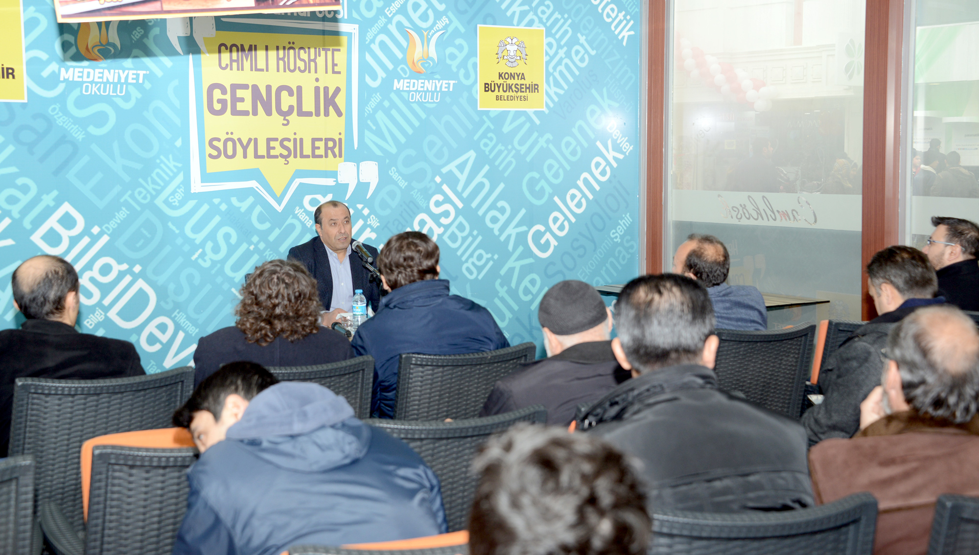 Gençlik Söyleşilerinde 'Yeni Anayasa ve Cumhurbaşkanlığı Sistemi' Anlatıldı