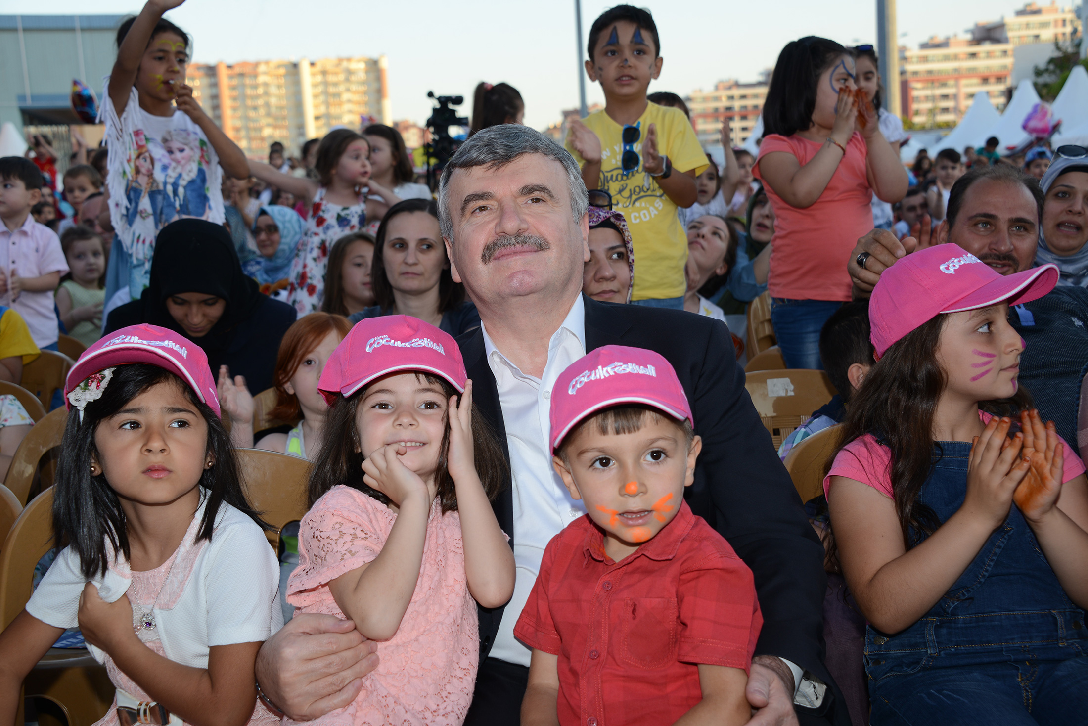 Başkan Akyürek Konya Çocuk Festivali'nde Çocuklarla Buluştu
