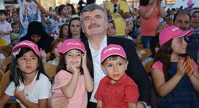 Başkan Akyürek Konya Çocuk Festivali'nde Çocuklarla Buluştu