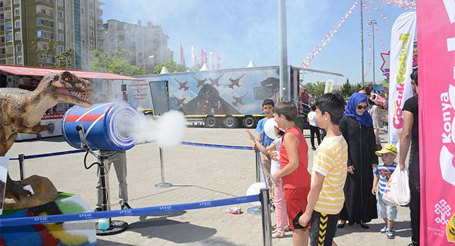 Başkan Akyürek Konya Çocuk Festivali'nde Çocuklarla Buluştu
