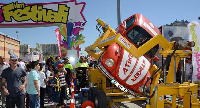 Başkan Akyürek Konya Çocuk Festivali'nde Çocuklarla Buluştu